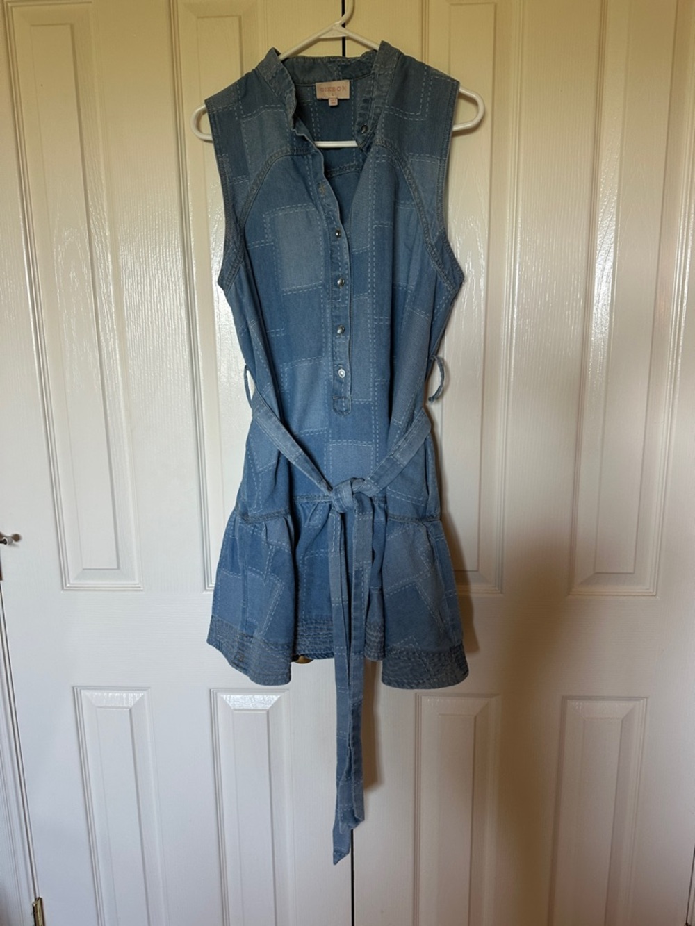 Sleeveless Denim-Effect Tie-Waist Mini Dress in Light Blue